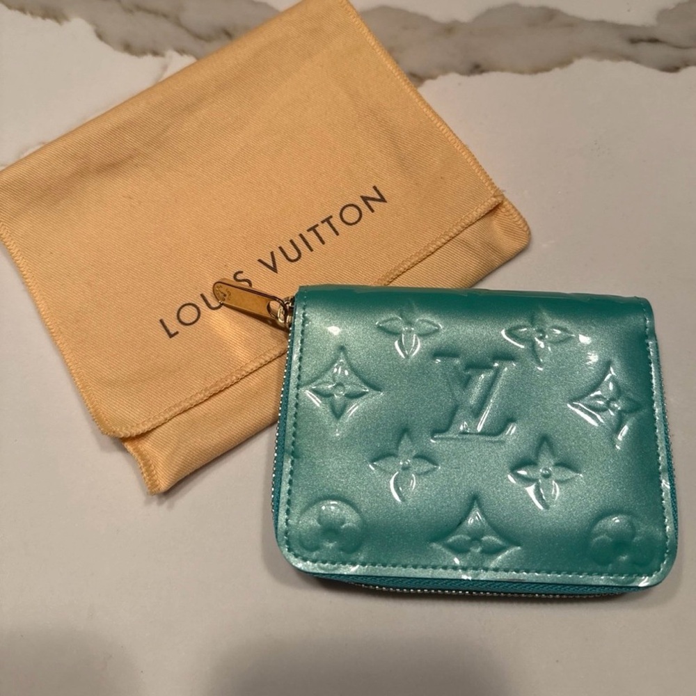 Louis Vuitton Blue Lagoon Zippy Coin Wallet